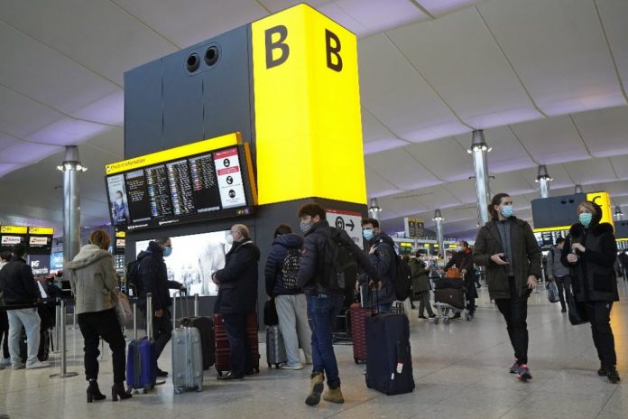 Covid-19: la Commission européenne recommande la reprise du trafic avec le Royaume-Uni pour les “voyages essentiels”