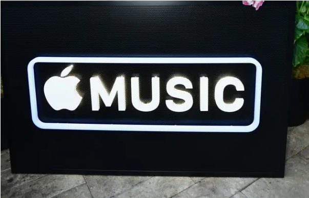 Apple Music est maintenant disponible sur les appareils connectés de Google