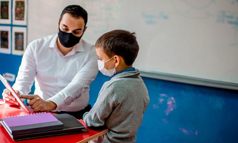 Vaccins: l’UNICEF demande que les enseignants soient une priorité