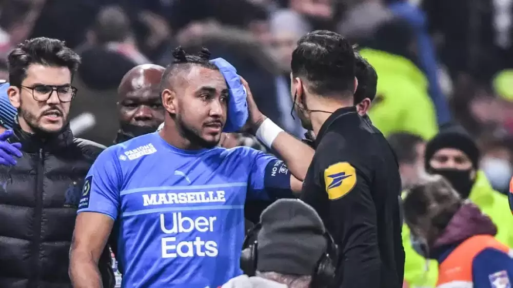 Foot: match "définitivement arrêté" en cas de blessure due à un projectile