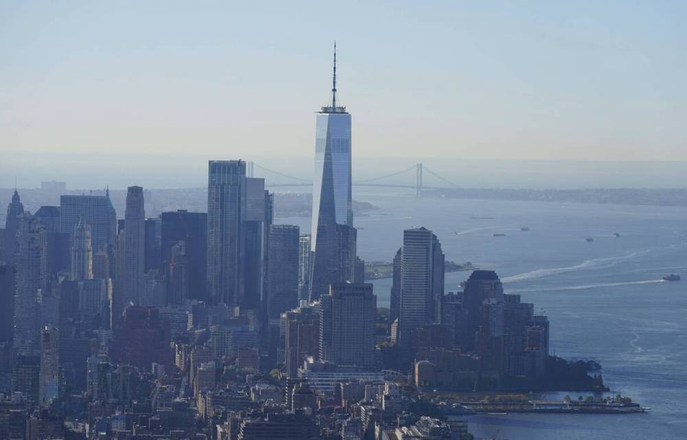 New York : Menacée par la montée des eaux, la ville se protège derrière un gigantesque mur