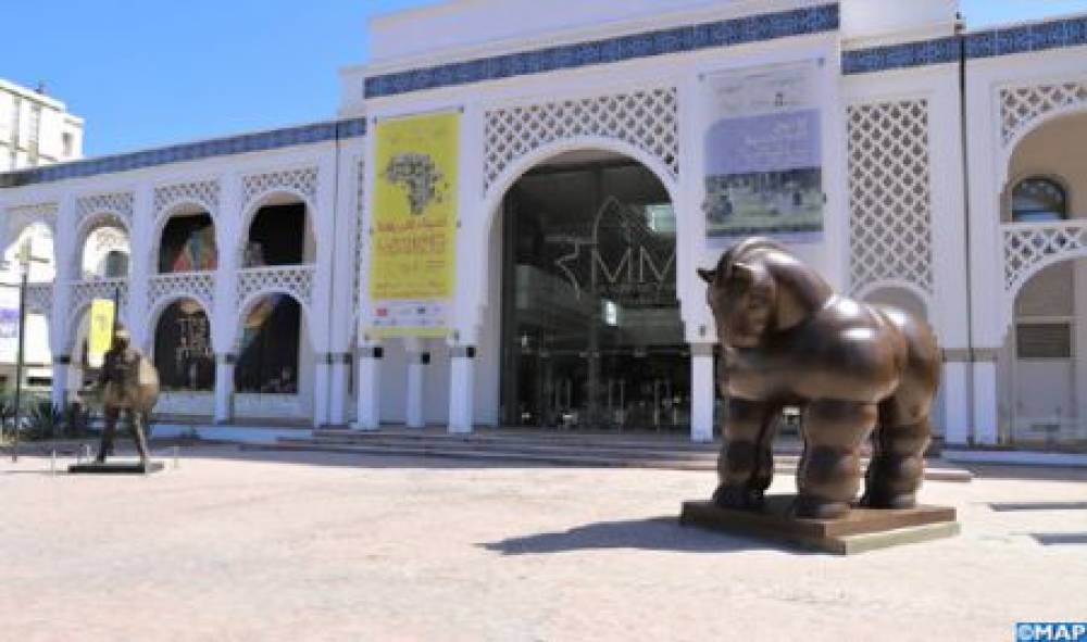 Musée Mohammed VI d'art moderne et contemporain : Mme El Ayoubi et M. El Idrissi décorés des insignes de Chevaliers des Arts et des Lettres