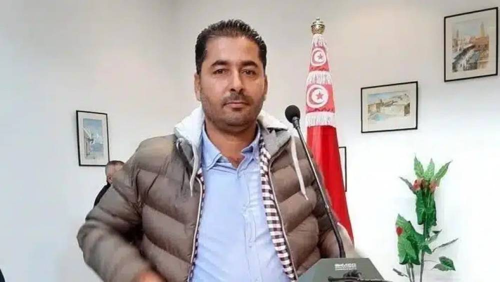 Tunisie: un journaliste d’une radio privée condamné à un an de prison