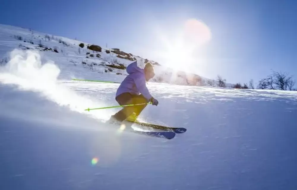 Etats-Unis : L’iPhone 14 prend les skieurs pour des victimes d’accidents et alerte les secours