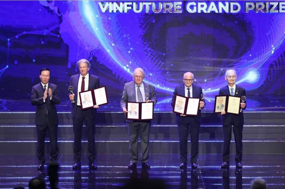 Vietnam: l’inventeur marocain Rachid Yazami remporte le Grand prix VinFuture 2023