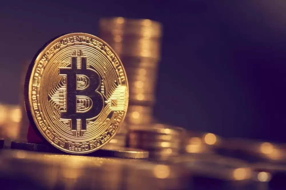 Le bitcoin à son plus haut niveau depuis 2022