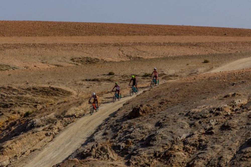 Trail Agafay: Domination des trailers et bikers marocains