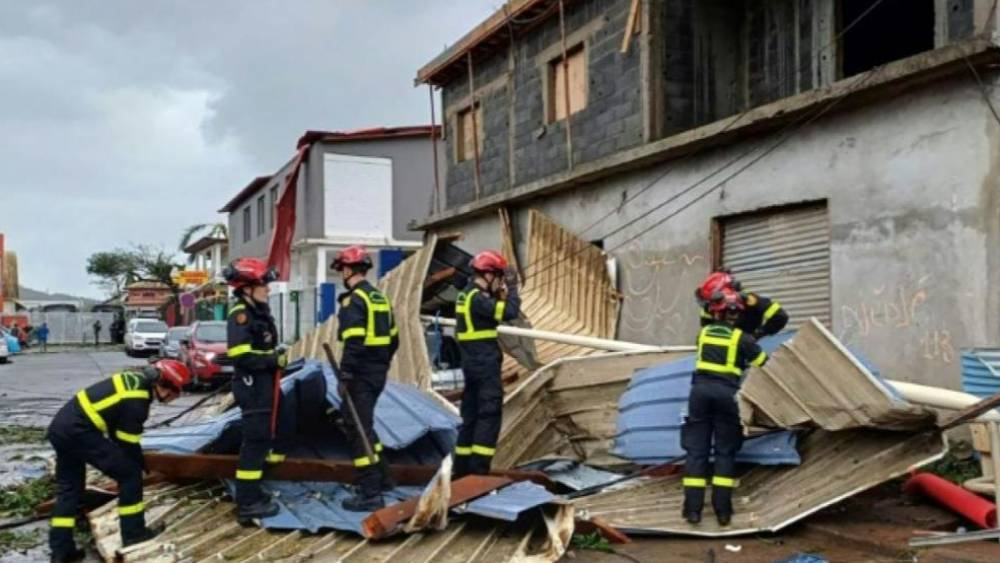 Cyclone à Mayotte: les Comores décrètent un deuil national