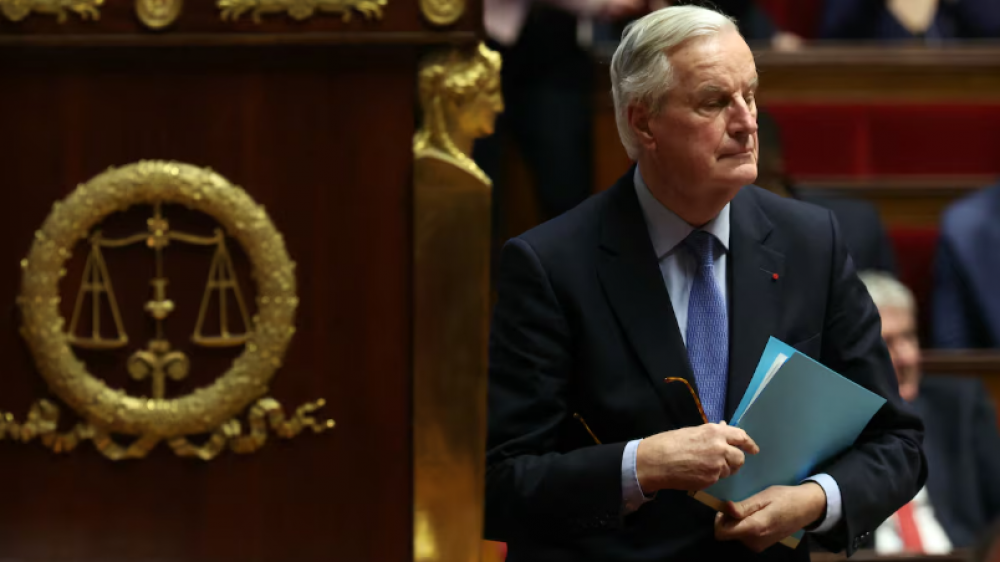 France: au lendemain de la chute du gouvernement, le Premier ministre Barnier présente sa démission