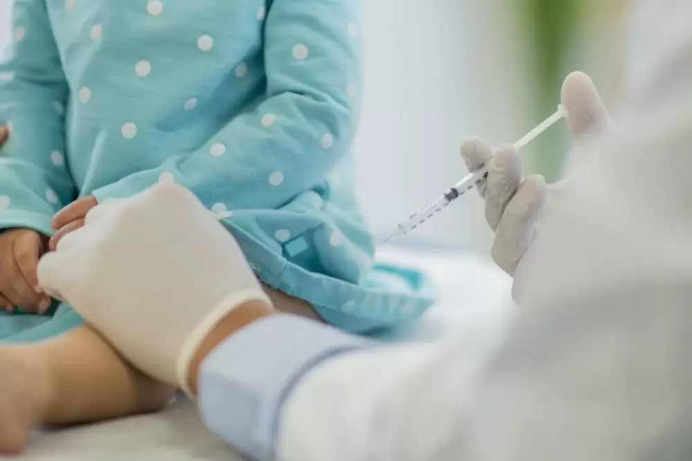 Les rumeurs sur la qualité des vaccins administrés aux enfants démontées par le ministère de la santé