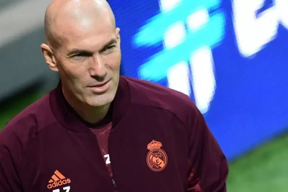 Sans club depuis 1.306 jours, Zinedine Zidane décline toutes les propositions