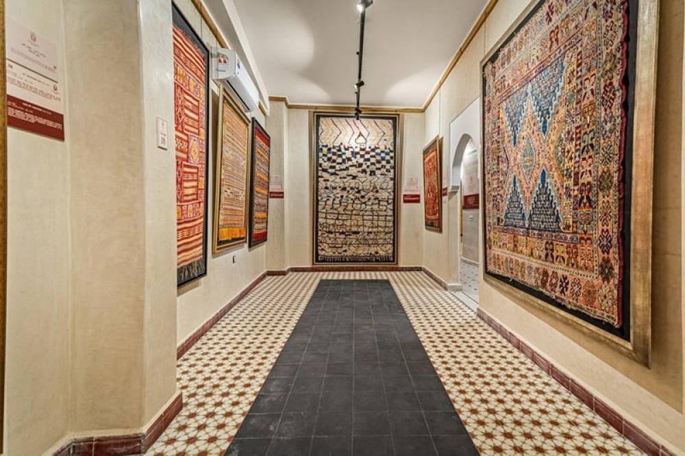 Marrakech : « La Maison Culturelle du Tapis » célèbre l’art du tissage et la mémoire des femmes berbères