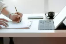 Locations de courte durée en ligne : Ouahbi détaille l’arsenal juridique et les sanctions prévues