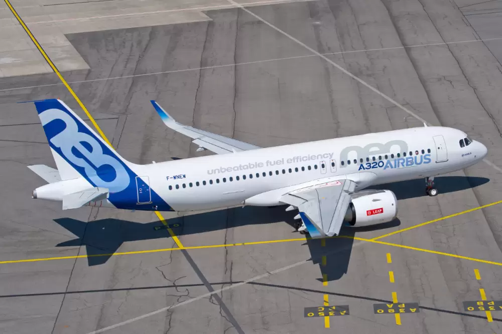 Problème logiciel sur l’Airbus A320: une centaine d’avions restent cloués au sol