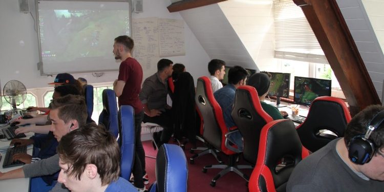 Maroc : Lancement de la première plateforme de streaming dédiée aux compétitions Esports