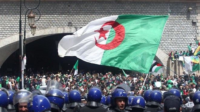 Algérie | La montée des tensions sociales reflète un système “non viable” qui se perpétue”