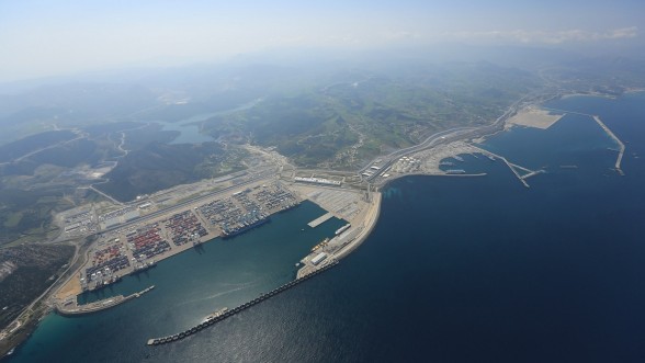 Bloomberg: Comment le port de Tanger Med a damé le pion à ses concurrents espagnols