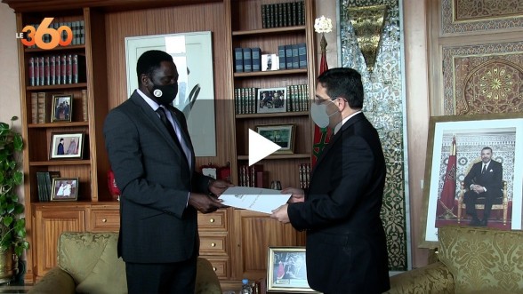 Le président gambien invite officiellement le roi Mohamed VI à visiter la Gambie
