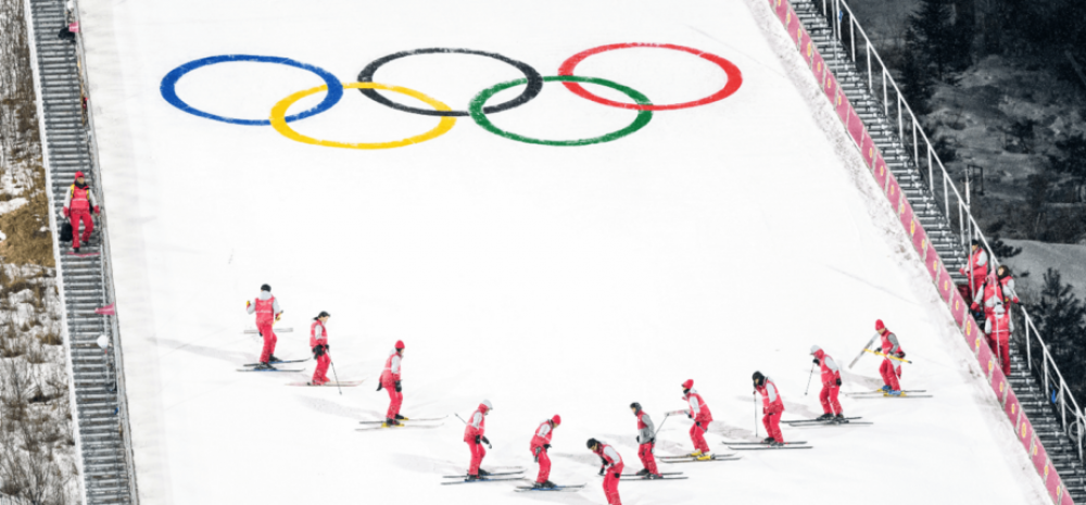 JO-2022: les Jeux démarrent, le curling pose la première pierre