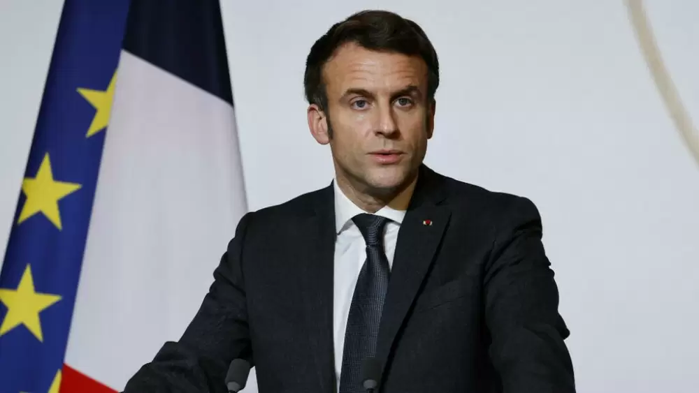 Crise ukrainienne : Macron rencontre Poutine lundi à Moscou et Zelensky mardi à Kiev