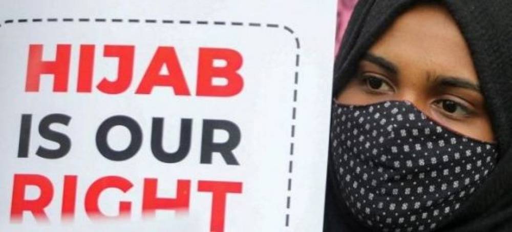 Inde : Les tentions communautaires ne désemplissent pas autour de l'interdiction du hijab dans des écoles