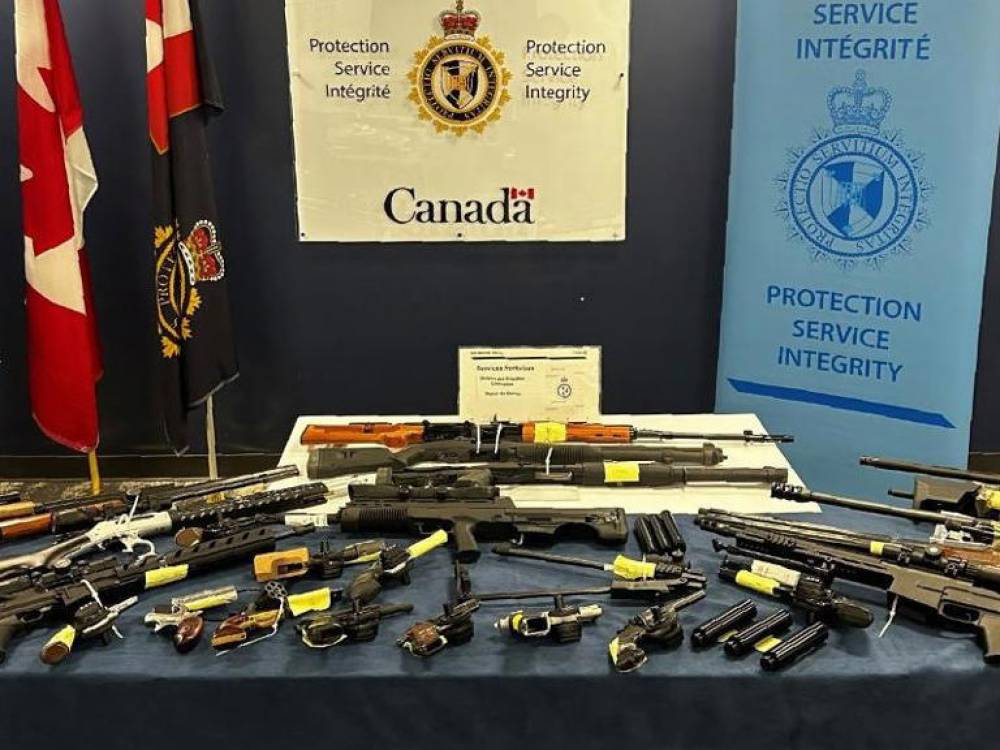 Canada: Saisie de près de 100 armes dans une résidence au Québec