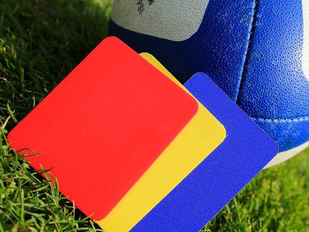 Introduction du carton bleu : mise au point de la FIFA
