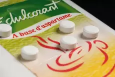 L'édulcorant sucrant "Aspartame" visé par une pétition pour son interdiction en France