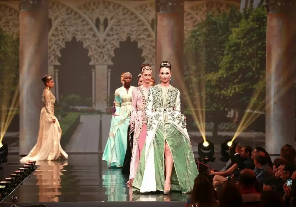 Caftan Week 2025 : Un voyage au cœur du Sahara à travers la couture