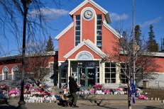 Fusillade dans une école canadienne: des responsables d’OpenAI convoqués à Ottawa