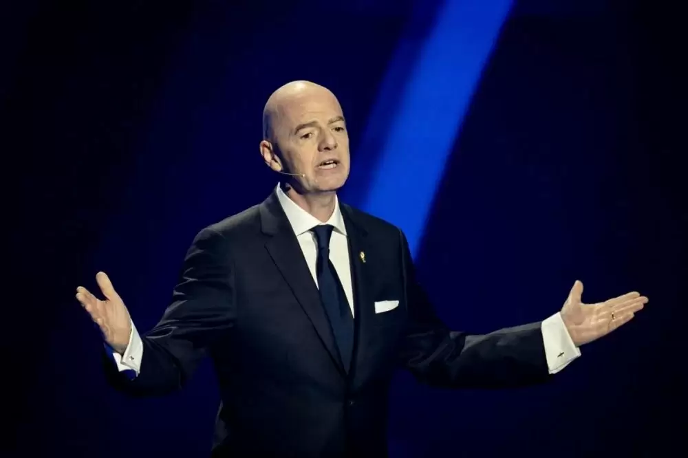 FIFA-UEFA : Infantino et Ceferin visés par une plainte pour complicité de crimes de guerre
