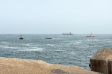 Port de Casablanca: le trafic maritime toujours suspendu après la chute de 85 conteneurs du navire Ionikos