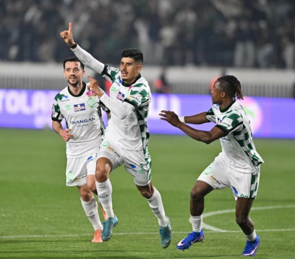 Botola : le Raja maintient la pression sur les leaders, la RSB assure l’essentiel face au FUS