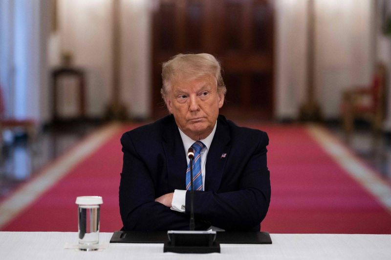 Trump admet que son mandat est fini