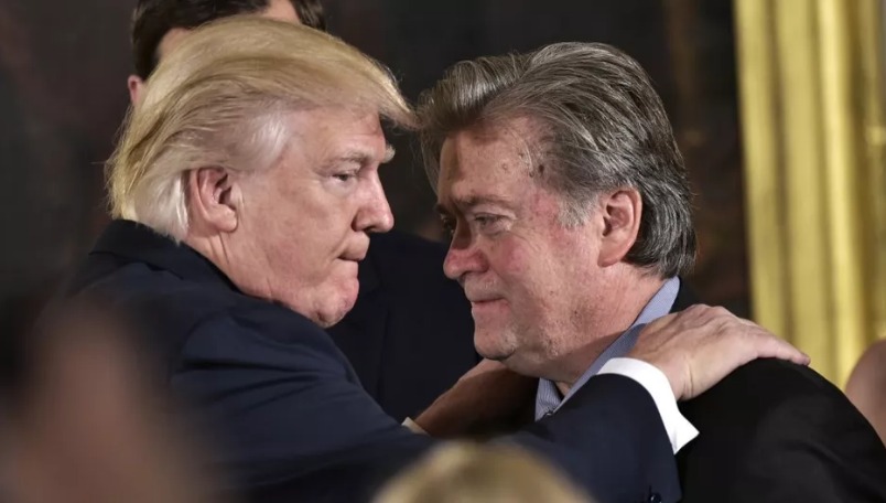 Etats-Unis : Donald Trump gracie 73 personnes, dont son ancien conseiller Steve Bannon, à quelques heures de la fin de son mandat
