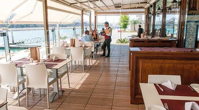 Restauration : comment les professionnels comptent se réinventer pour tirer leur épingle du jeu en 2021