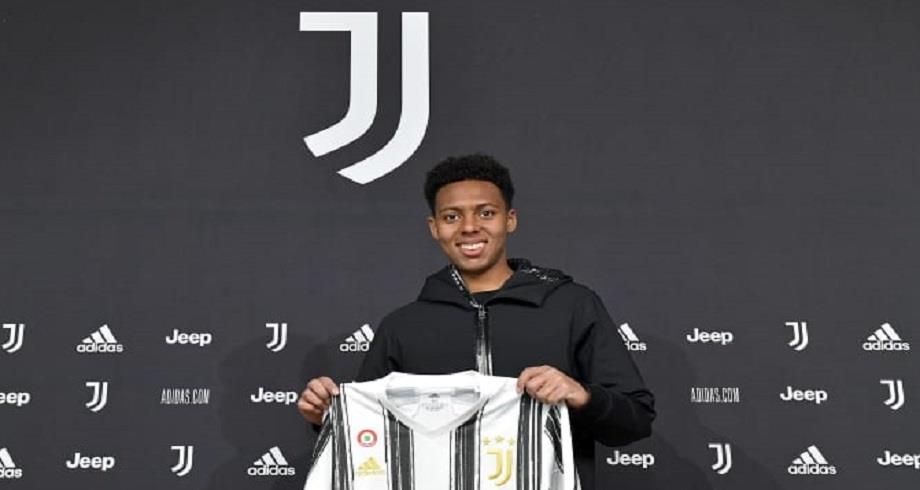 Football: l’attaquant Marley Aké rejoint la Juventus