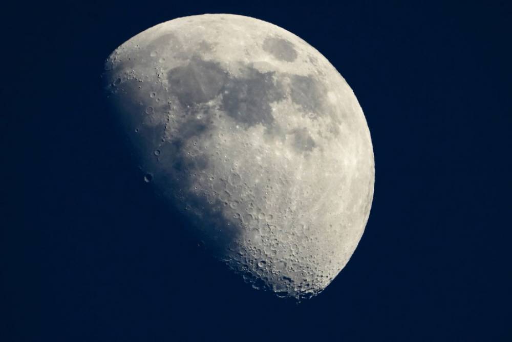 Explosion des restes d'une fusée SpaceX sur la lune: la Nasa intéressée