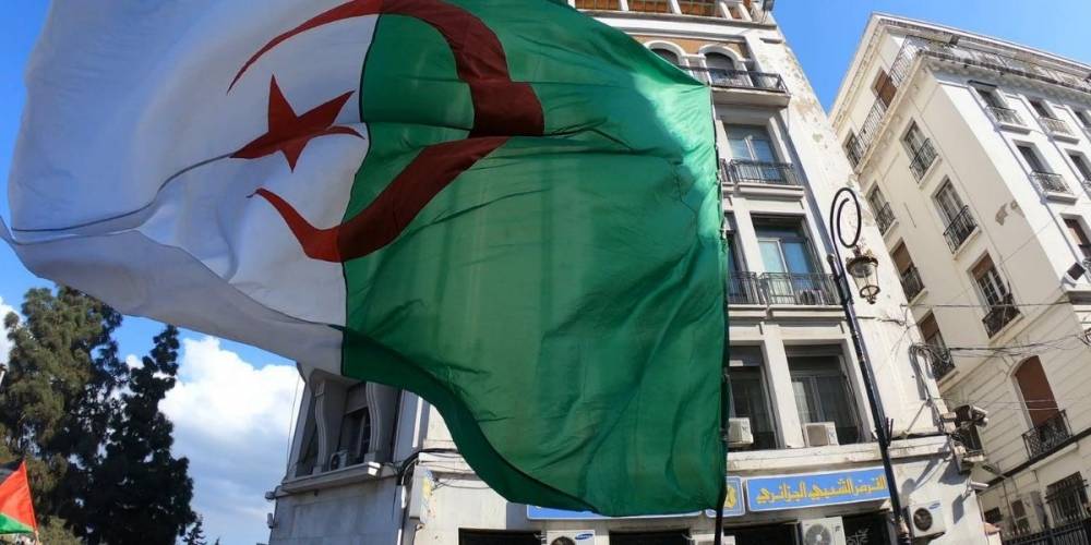 Algérie: gel des activités d’un parti d’opposition