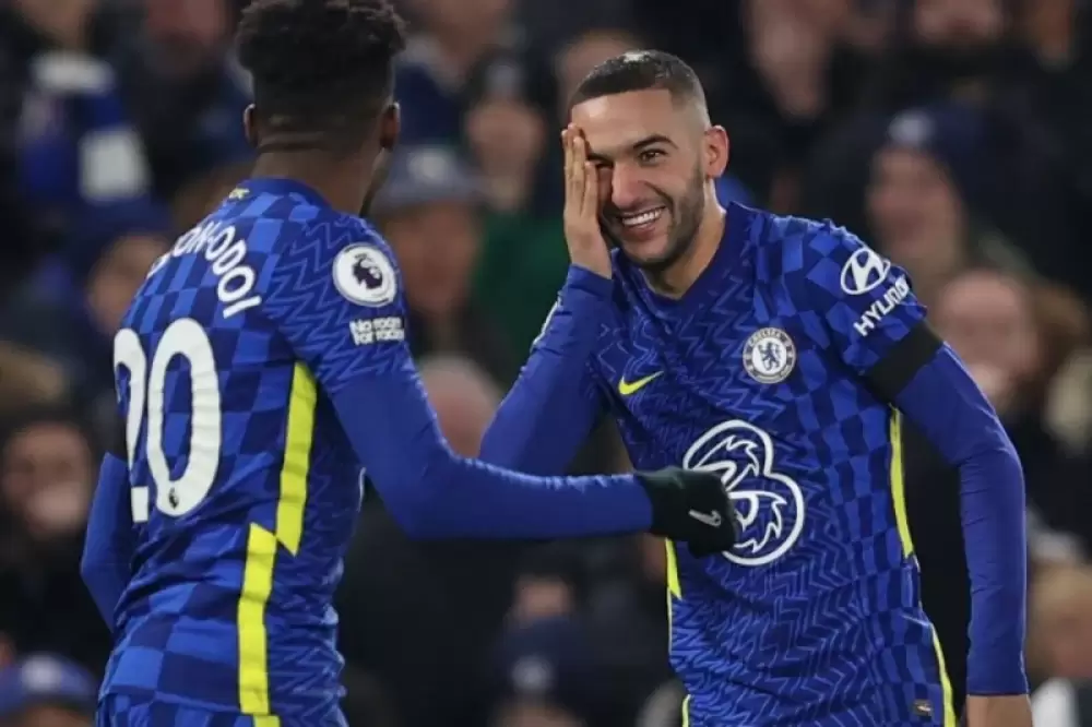 Premier League : Hakim Ziyech en lice pour le meilleur but du mois