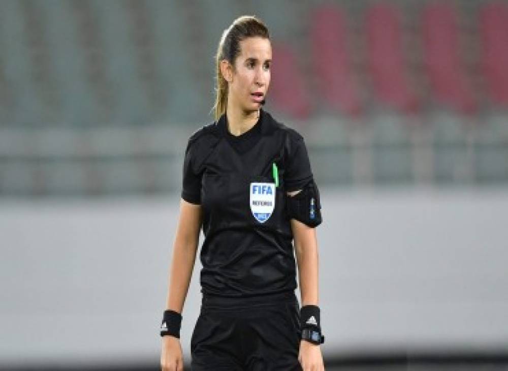 Football: l'arbitre marocaine Bouchra Karboubi, première femme arabe à officier un match à la CAN