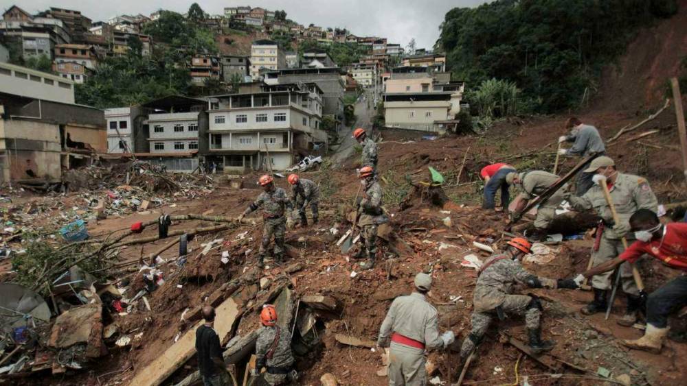 Chine: Au moins 47 personnes ensevelies après un glissement de terrain