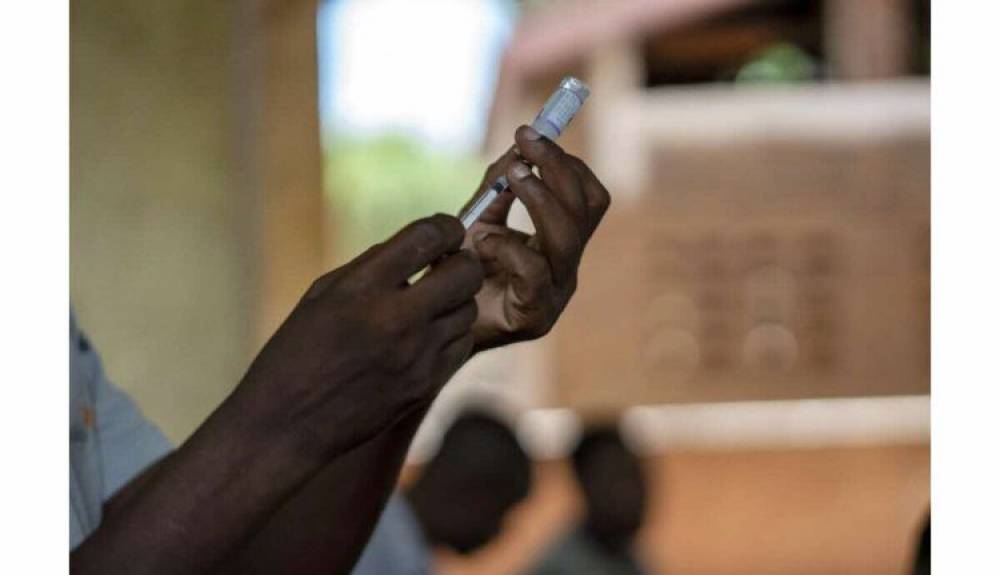 Le Cameroun lance la première vaccination systématique au monde contre le paludisme