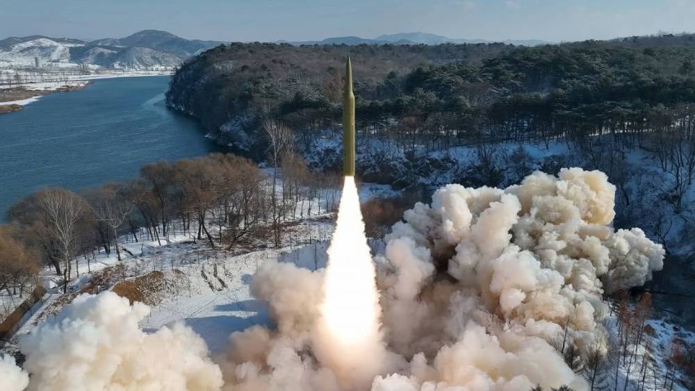 Corée du Nord: Pyongyang annonce le tir d’un nouveau missile balistique hypersonique