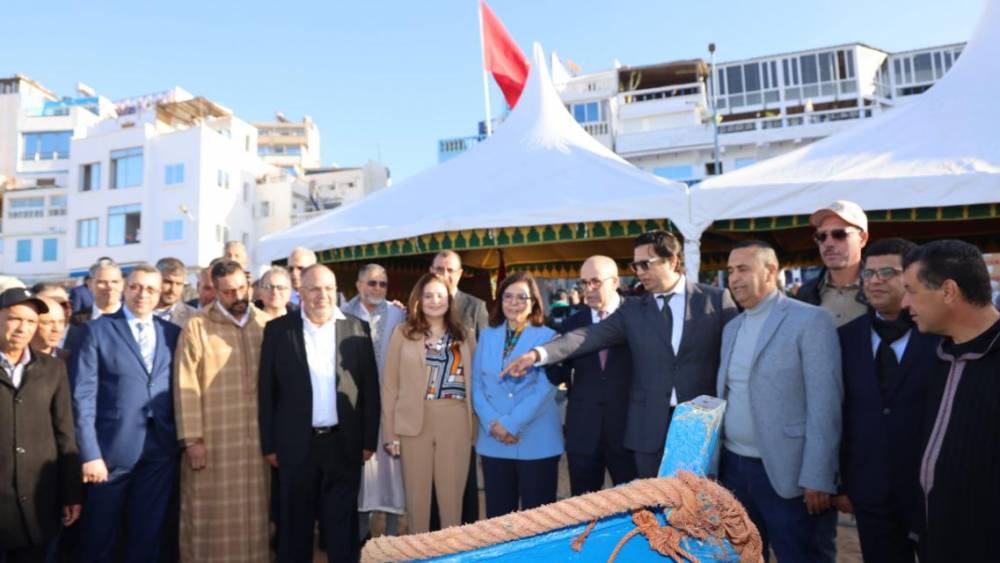 Village de pêcheurs de Taghazout: Distribution de 415 moteurs pour les barques artisanales de Souss-Massa et Guelmim-Oued Noun