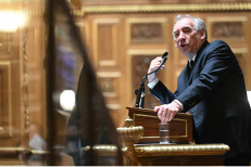 France : le gouvernement Bayrou confronté à une première motion de censure