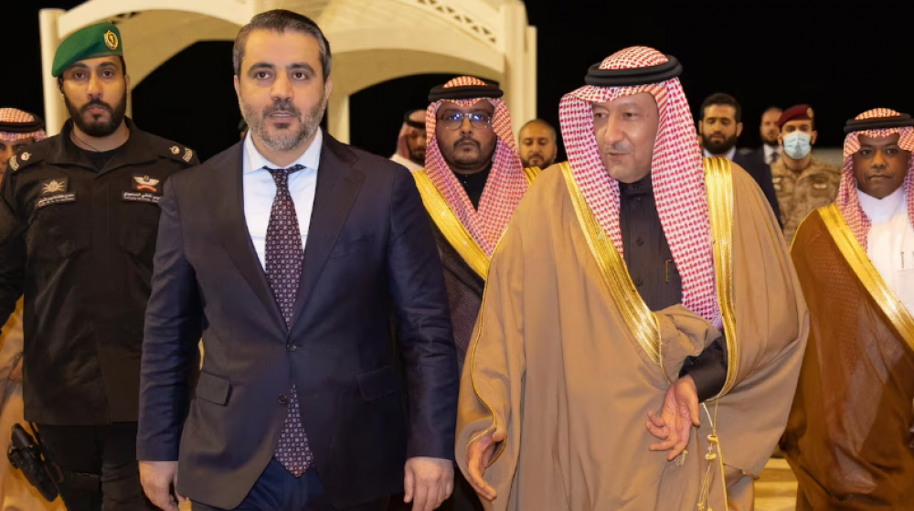 Le nouveau ministre syrien des Affaires étrangères arrive en Arabie Saoudite pour sa première visite à l’étranger