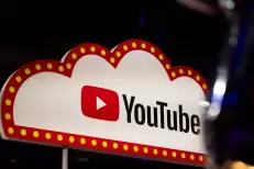 Une vidéo d’une durée de 141 ans a-t-elle été postée sur YouTube ? Prudence