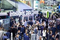 L’Afrique unie autour des centres de données : un potentiel numérique de 1 500 milliards de dollars menacé par les défis de la transmission et de la fragmentation