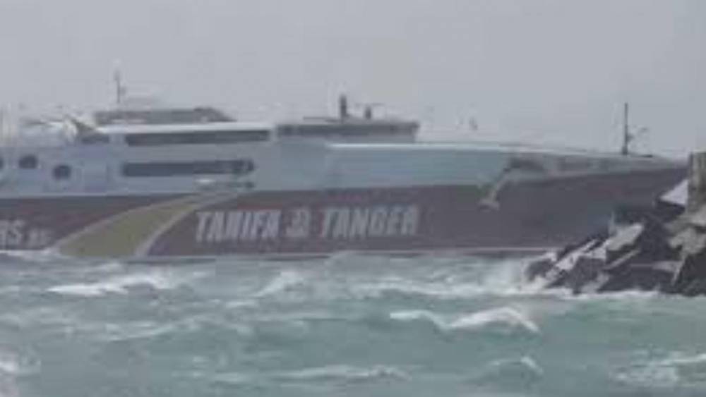 Suspension du trafic maritime entre Algésiras, Tarifa et Tanger en raison du mauvais temps